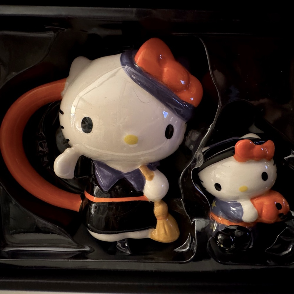 Blue Sky Clayworks Hello Kitty Halloween Figurine Mug and Figurine Gift Set